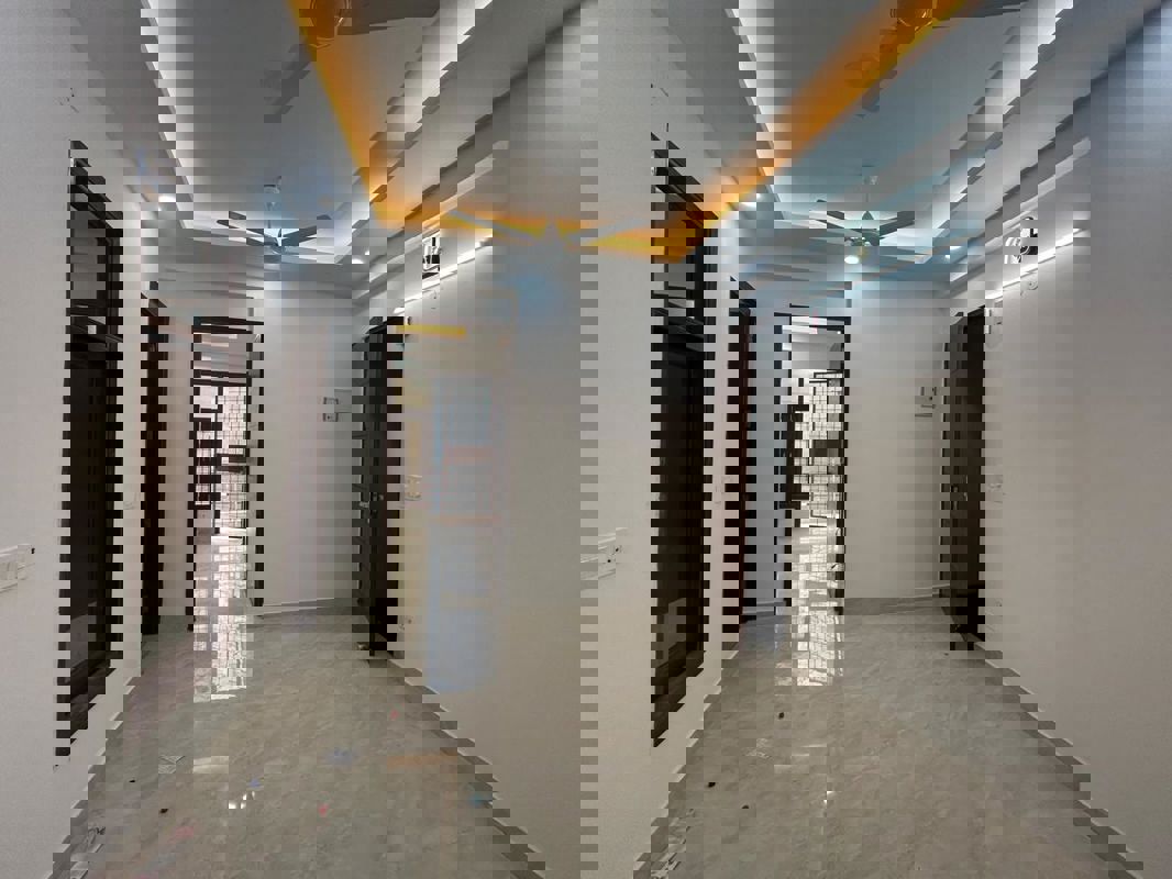 2 BHK + Study Room Builder Floor For Rent in Saket