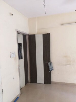 Room in 1 BHK Apartment at Satyam CHS Kharghar Sector 10, Kharghar Sector 10 – for Sale