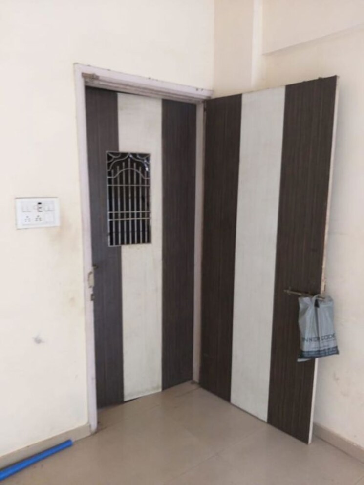 Room, satyam-chs-kharghar-sector-10 1 Bedroom 400 Sq.Ft. Apartment In Kharghar Sector 10 Navi Mumbai 9921117