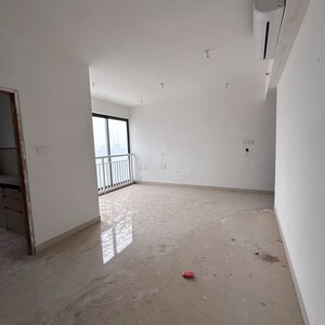 Room in 2 BHK Apartment at Dynamix Divum, Riddhi Gardens – for Rent