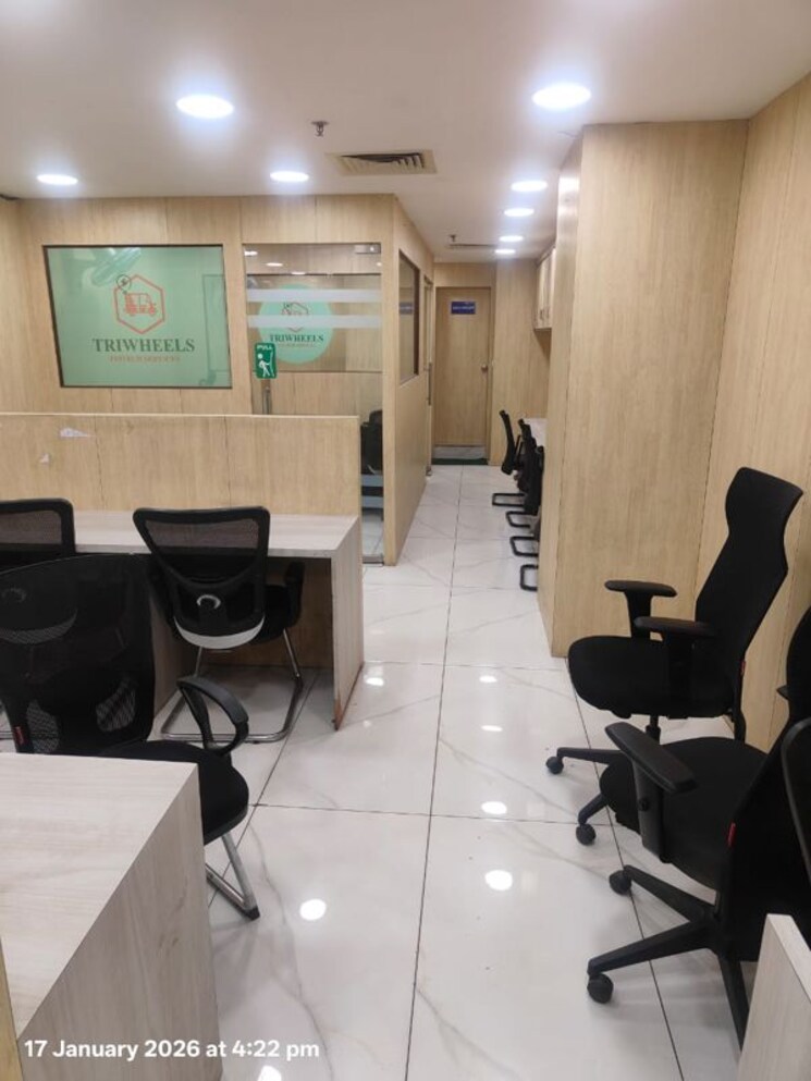 Team Area, levana-cyber-heights Commercial Office Space 800 Sq.Ft. In Vibhuti Khand Lucknow 9921127