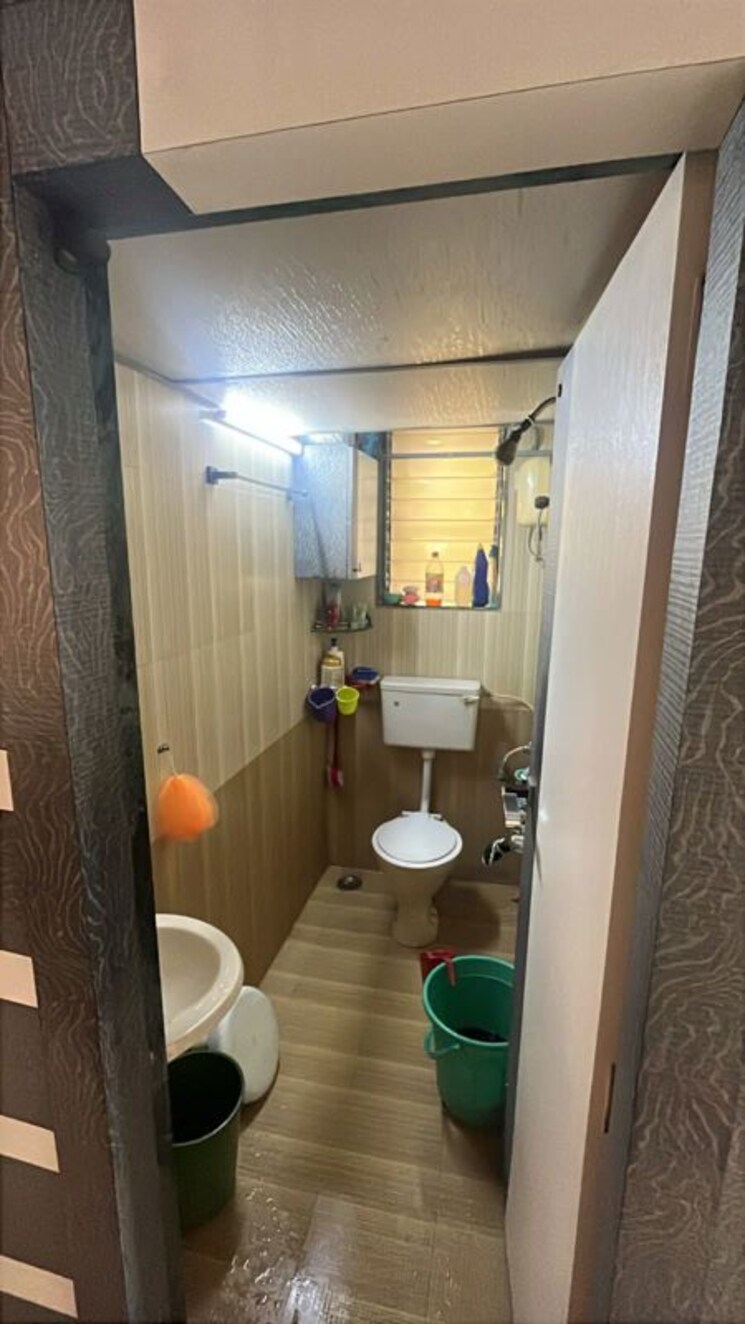 Bathroom, sai-mahal-c-h-s 1 Bedroom 450 Sq.Ft. Apartment In Malad West Mumbai 9921142