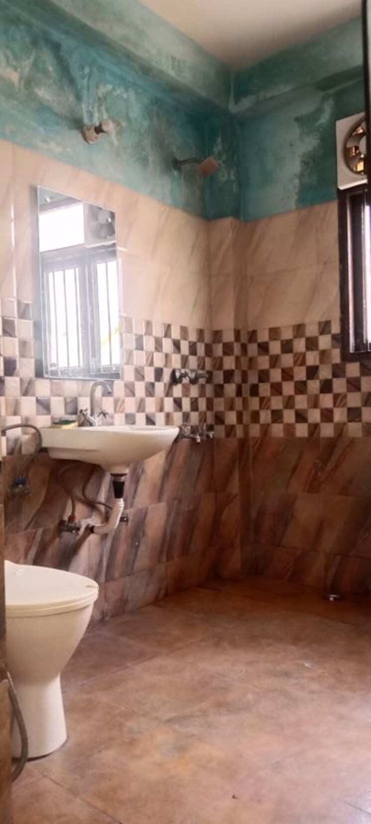 Attached Bathroom, neb sarai 1 Bedroom 450 Sq.Ft. Builder Floor In Neb Sarai Delhi 9921158