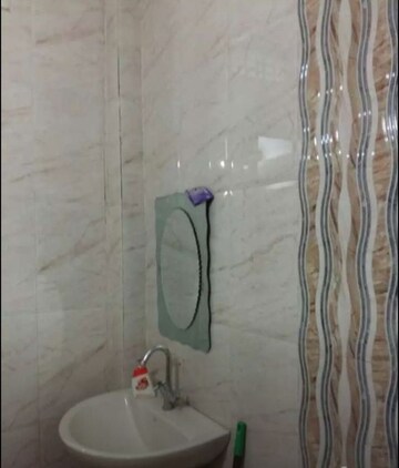 Bathroom in 1 BHK Apartment at Gomti Nagar – for Rent