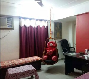 Living Room in 1 BHK Apartment at Gomti Nagar – for Rent