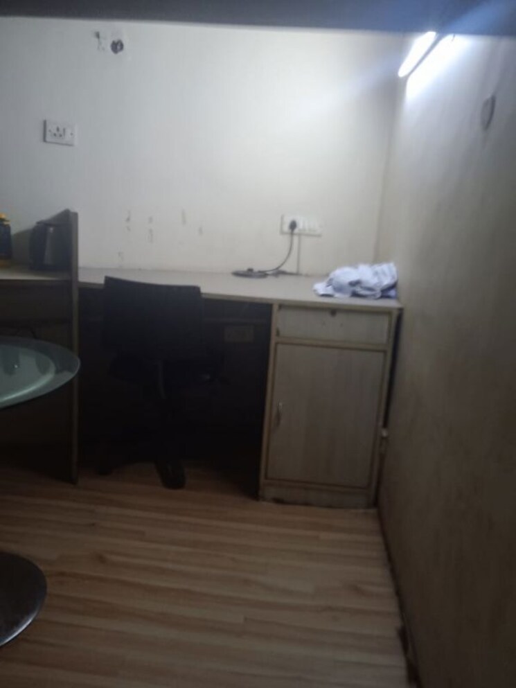 Bathroom, bbd bagh Commercial Office Space 800 Sq.Ft. In Bbd Bagh Kolkata 9921140