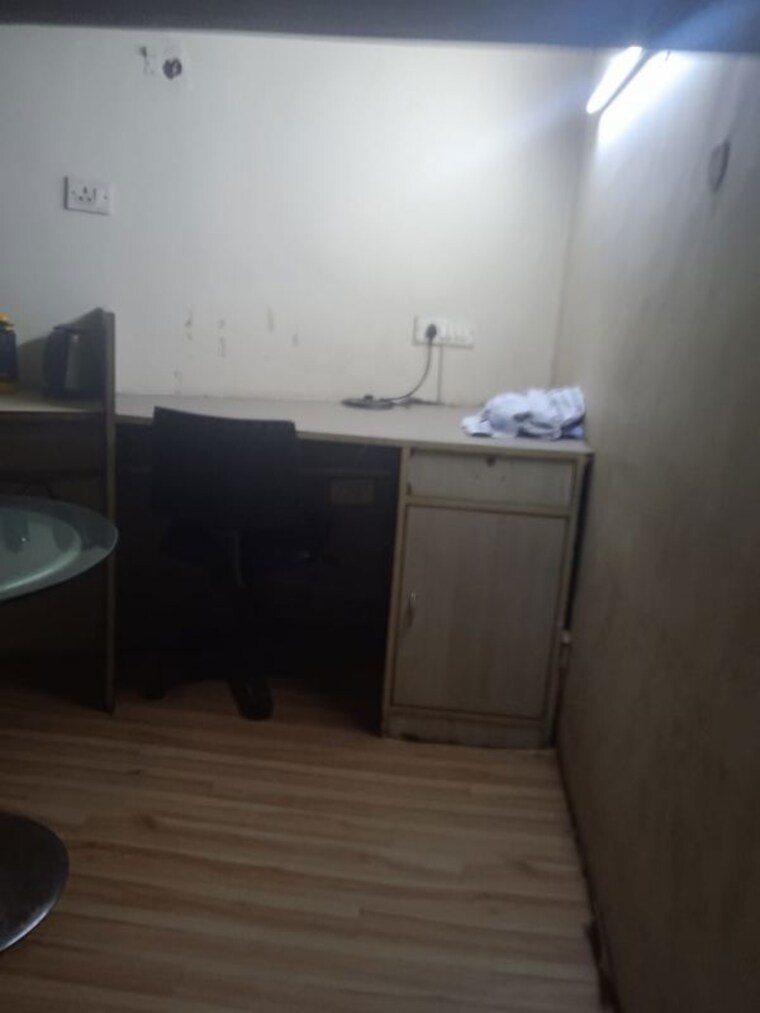Bathroom, bbd bagh Commercial Office Space 800 Sq.Ft. In Bbd Bagh Kolkata 9921140
