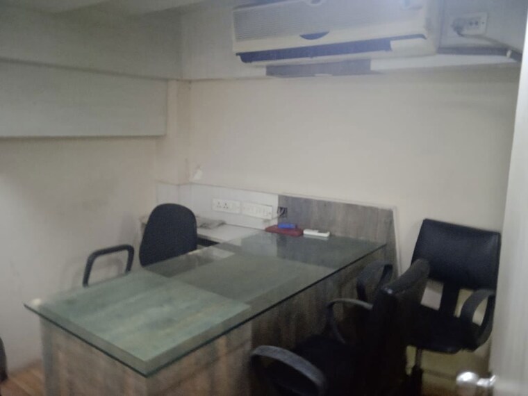 Team Area, bbd bagh Commercial Office Space 800 Sq.Ft. In Bbd Bagh Kolkata 9921140