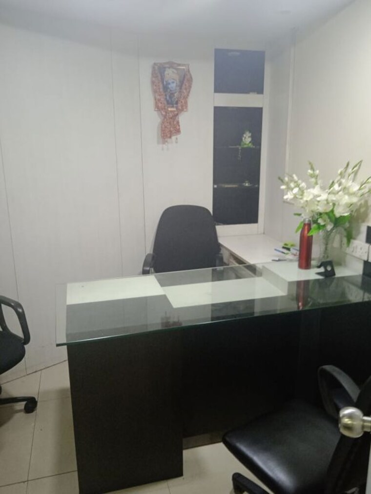 Team Area, bbd bagh Commercial Office Space 800 Sq.Ft. In Bbd Bagh Kolkata 9921140