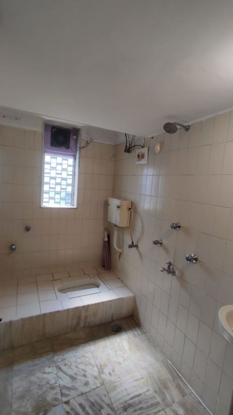 Bathroom, haridwar-chs-malad 2 Bedroom 620 Sq.Ft. Apartment In Malad West Mumbai 9921172