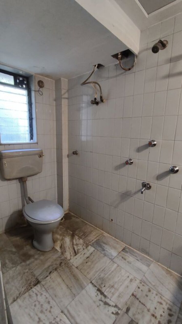 Bathroom, haridwar-chs-malad 2 Bedroom 620 Sq.Ft. Apartment In Malad West Mumbai 9921172