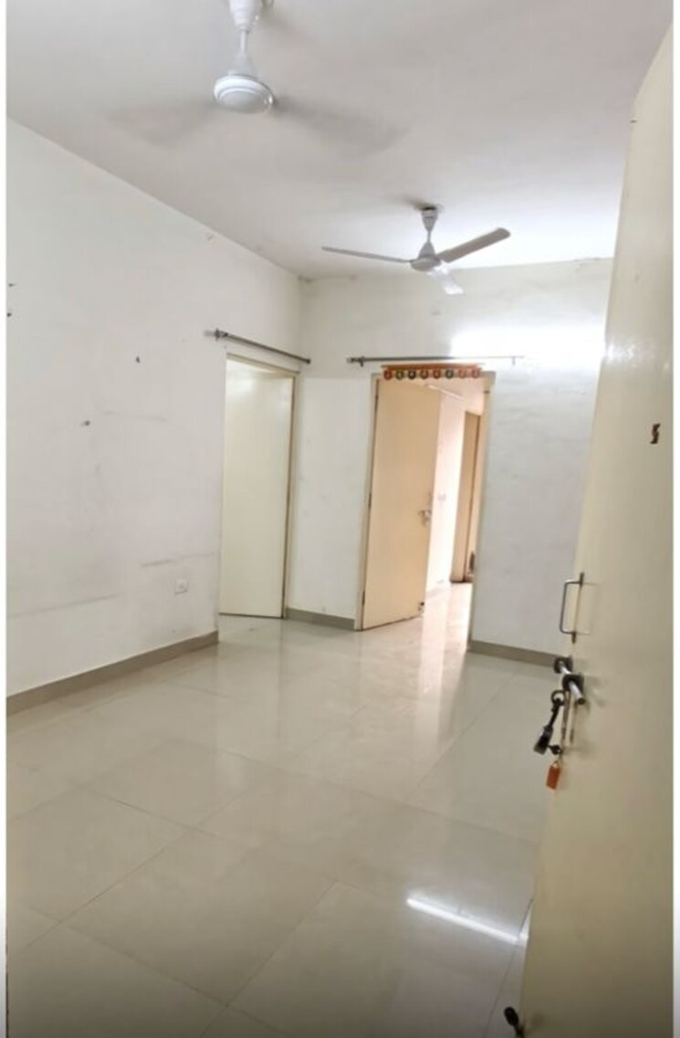 Bathroom, conscient-habitat-78 3 Bedroom 750 Sq.Ft. Apartment In Faridpur Faridabad 9921180