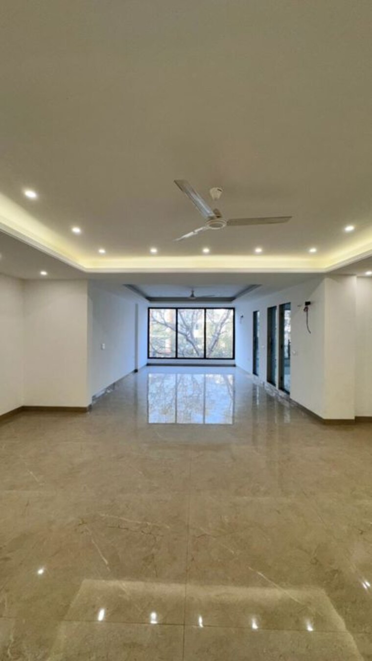 Floor Plan, east of kailash Commercial Office Space 1050 Sq.Ft. In East Of Kailash Delhi 9921189