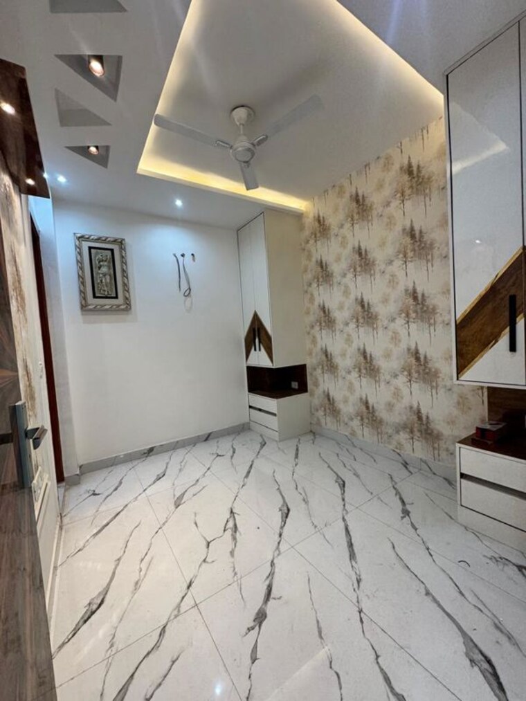 Bathroom, uttam nagar 3 Bedroom 90 Sq.Yd. Builder Floor In Uttam Nagar Delhi 9921193