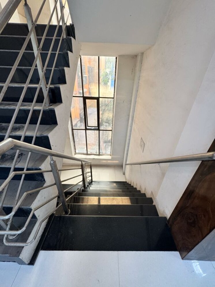 undefined, mira-chs-mira-road-east Commercial Office Space 800 Sq.Ft. In Mira Road East Thane 9921206