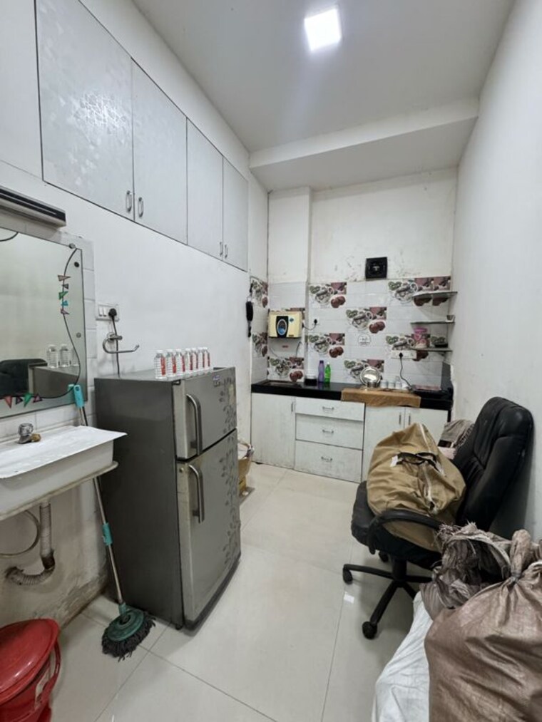 Team Area, mira-chs-mira-road-east Commercial Office Space 800 Sq.Ft. In Mira Road East Thane 9921206