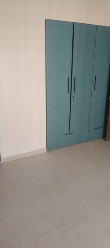 Room in 2 BHK Apartment at Dosti West County, Balkum Pada – for Rent