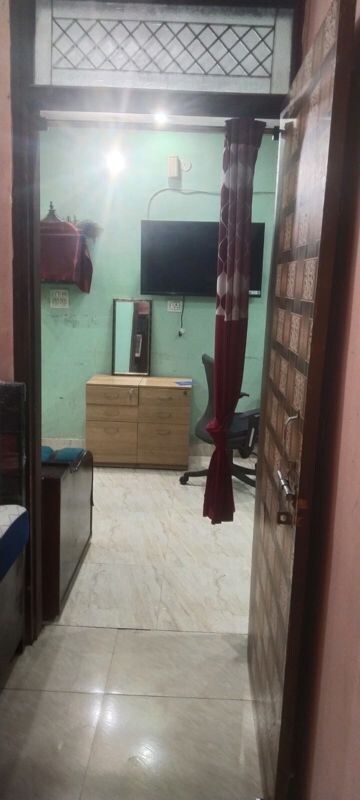 Bathroom in 1 BHK Builder Floor at Vipin Garden – for Rent