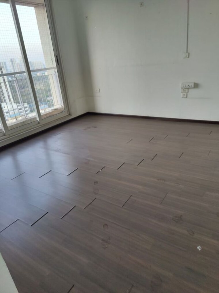 Room, lodha-aristo 6 Bedroom 4000 Sq.Ft. Independent House In Majiwada Thane 9921241