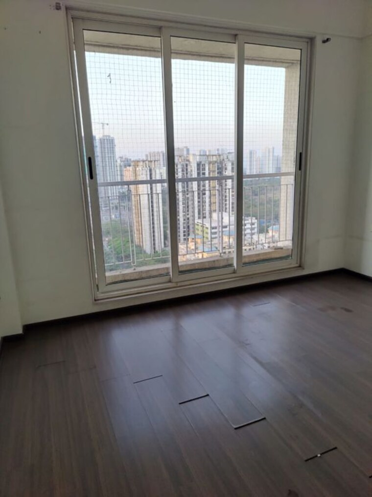 Room, lodha-aristo 6 Bedroom 4000 Sq.Ft. Independent House In Majiwada Thane 9921241