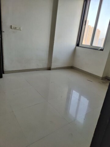 Furnished Amenities in 6 BHK Independent House at Lodha Aristo, Majiwada – for Sale