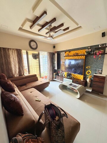 Master Bedroom in 3 BHK Apartment at Thane West – for Rent