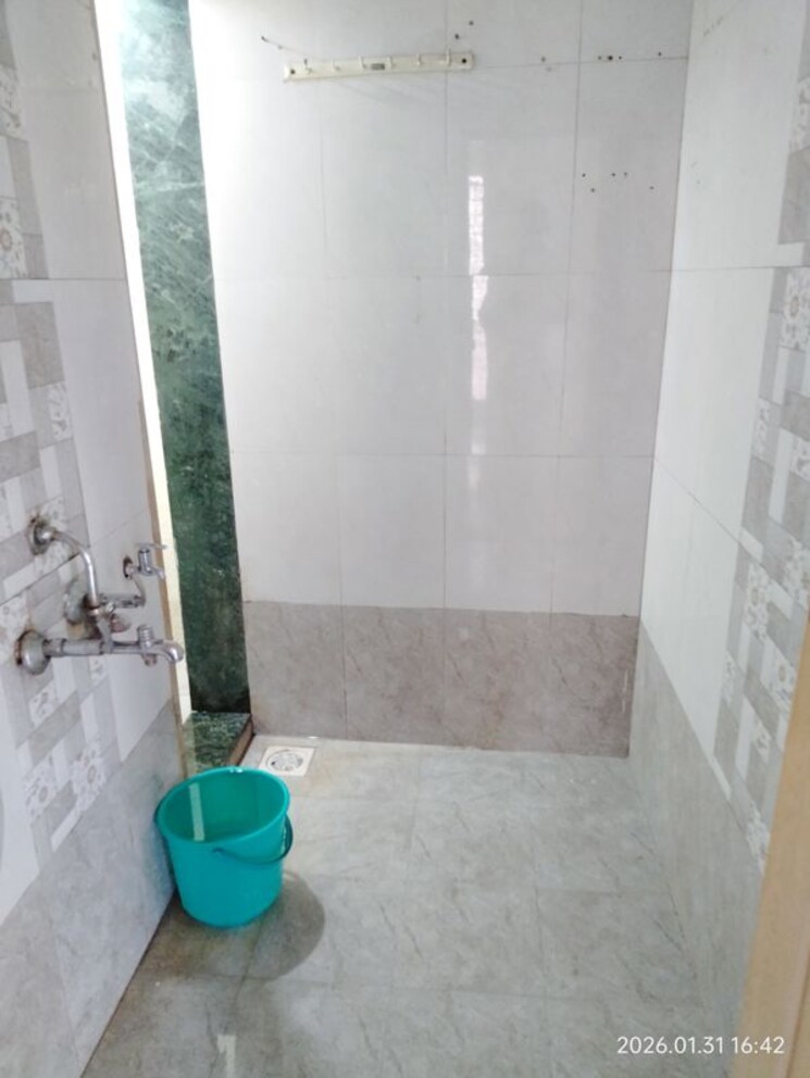 Bathroom, kumkum-corner 1 Bedroom 600 Sq.Ft. Apartment In Airoli Sector 19 Navi Mumbai 9921244