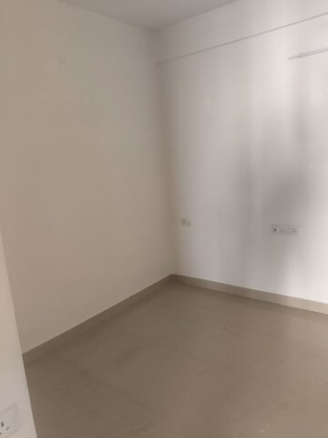 Room in 2 BHK Apartment at Krishna Residency Kadubeesanahalli, Kadubeesanahalli – for Rent