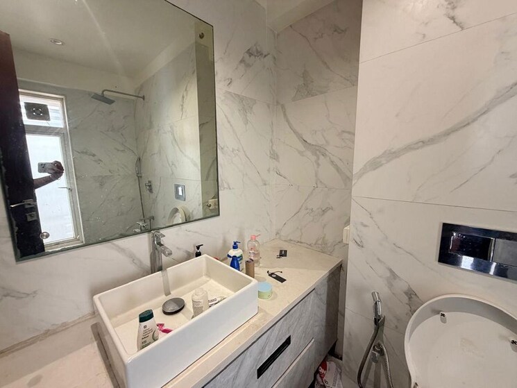 Bathroom, khar west 2 Bedroom 700 Sq.Ft. Apartment In Khar West Mumbai 9921258