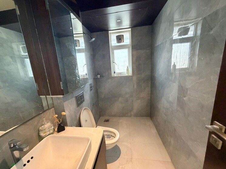 Bathroom, khar west 2 Bedroom 700 Sq.Ft. Apartment In Khar West Mumbai 9921258