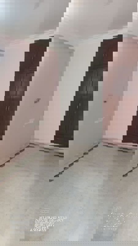 Retail Shop For Rent in Dayanand Colony