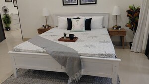 Bedroom in 3 BHK Apartment at Satellite Tower, Goregaon East – for Sale