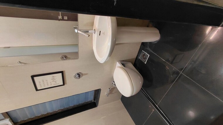 Bathroom, satellite-tower 3 Bedroom 1750 Sq.Ft. Apartment In Goregaon East Mumbai 9921268