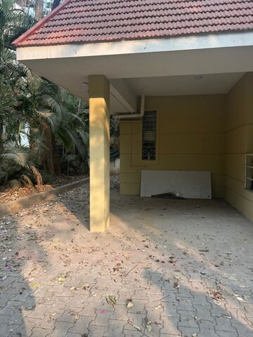 Parking in 6+ BHK Independent House at Baner – for Rent