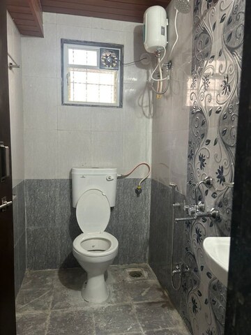 Bathroom in 6+ BHK Independent House at Baner – for Rent