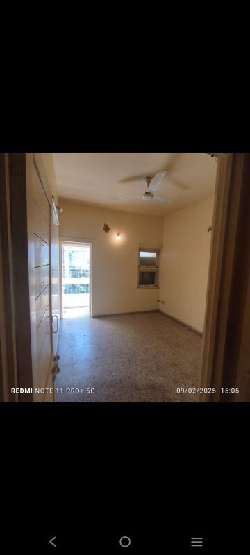 Room in 2 BHK Apartment at Sun Aashka, Ambawadi – for Rent