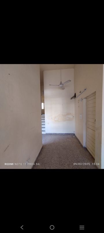 Room in 2 BHK Apartment at Sun Aashka, Ambawadi – for Rent