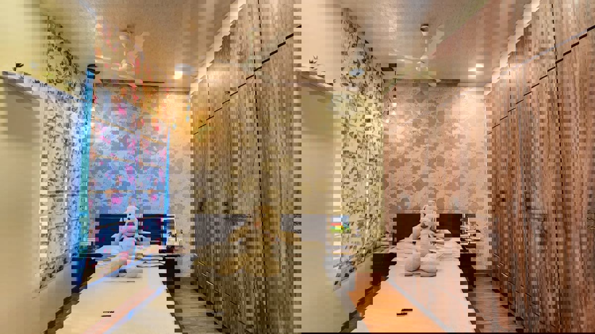 1 BHK + Pooja Room Apartment For Rent in Sarla Nagar Complex