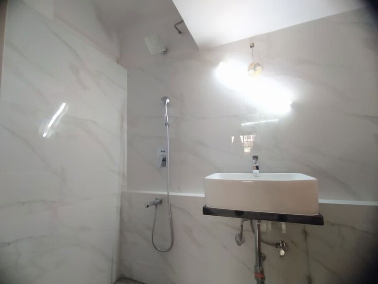 Bathroom, k-raheja-vihar 2 Bedroom 1055 Sq.Ft. Apartment In Powai Mumbai 9921273