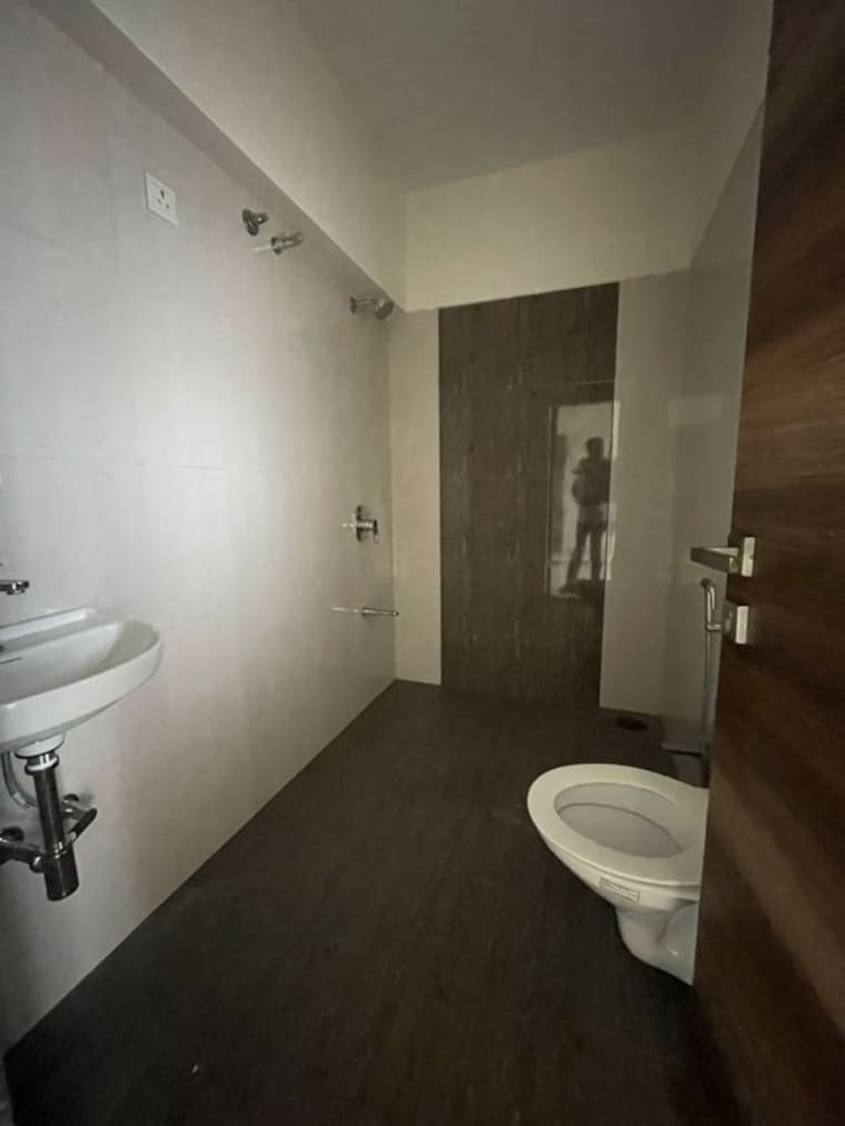 Bathroom, goregaon east 2 Bedroom 745 Sq.Ft. Apartment In Goregaon East Mumbai 9921301
