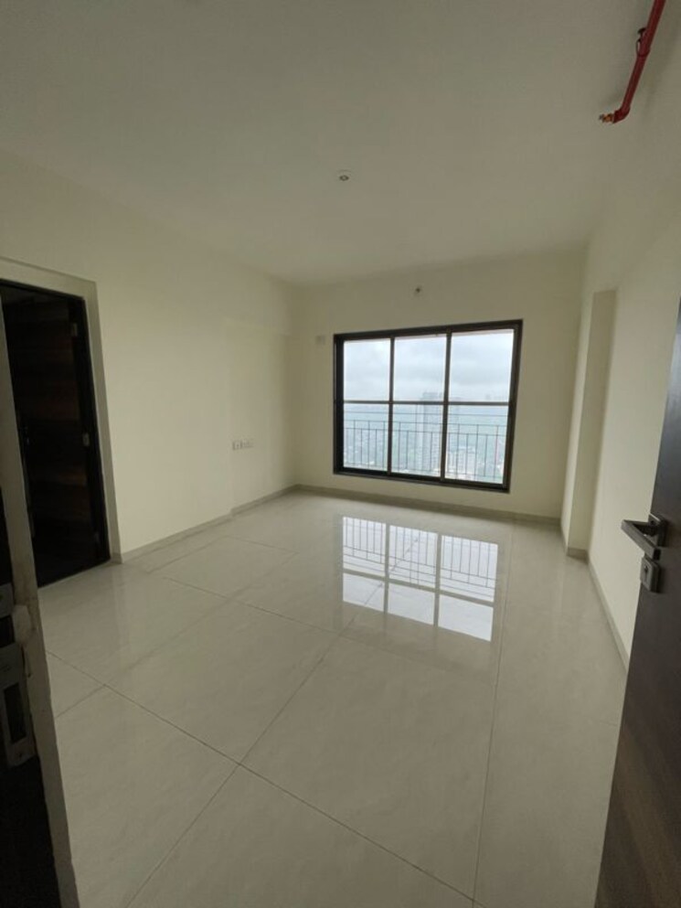 Room, goregaon east 2 Bedroom 745 Sq.Ft. Apartment In Goregaon East Mumbai 9921301