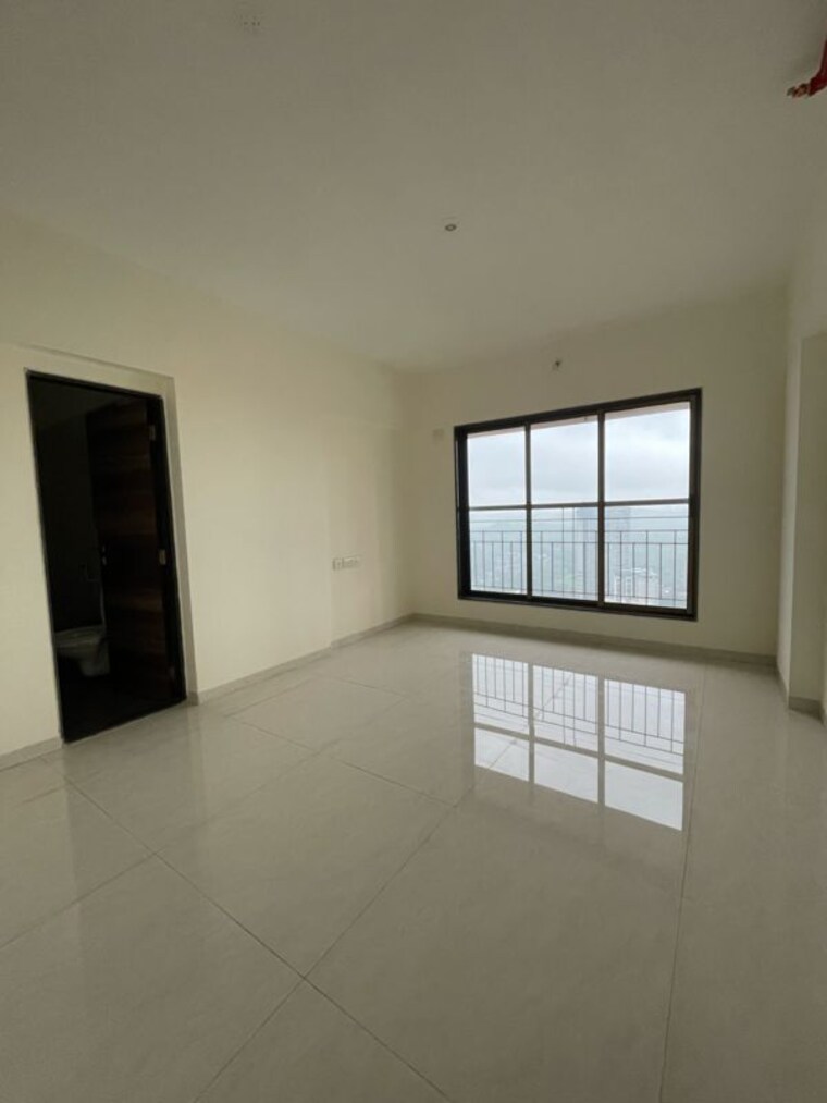 Room, goregaon east 2 Bedroom 745 Sq.Ft. Apartment In Goregaon East Mumbai 9921301