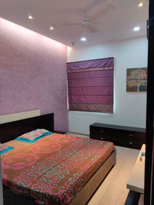 Master Bedroom in 2.5 BHK Builder Floor at Chittaranjan Park – for Rent
