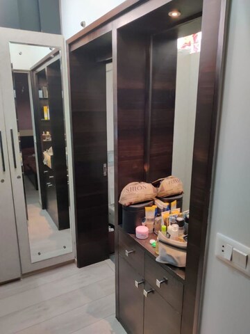 Master Bedroom in 2.5 BHK Builder Floor at Chittaranjan Park – for Rent