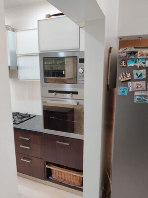 Kitchen in 2.5 BHK Builder Floor at Chittaranjan Park – for Rent