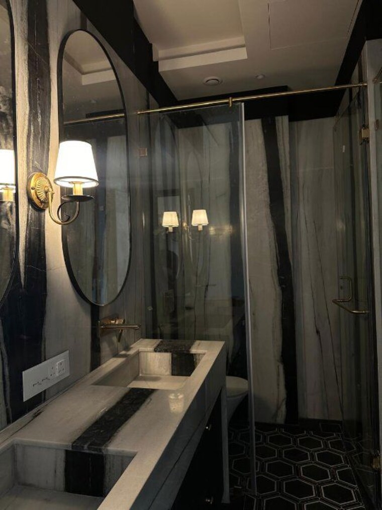 Attached Bathroom, lodha-the-world-towers-world-one-tier-2 6+ Bedroom 4100 Sq.Ft. Apartment In Worli Mumbai 9346244