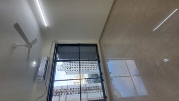 Furnished Amenities in 2 BHK Apartment at Dosti Eastern Bay, Wadala – for Rent