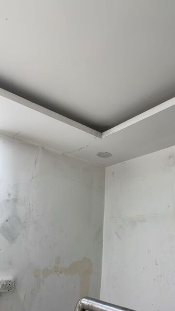   Showroom at Gomti Nagar – for Rent