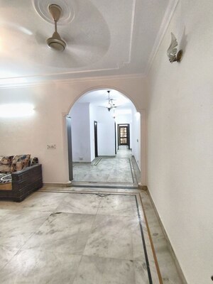 2 BHK Builder Floor For Rent in Malviya Nagar