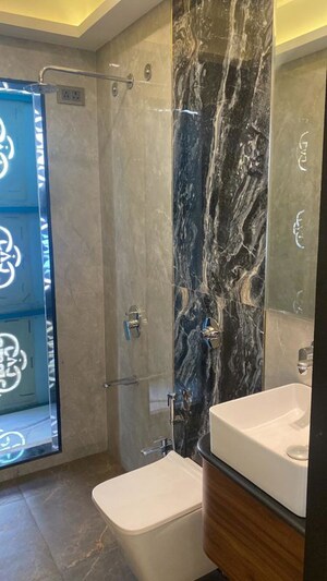 Furnished Amenities in 2 BHK Apartment at EV 10 Marina Bay, Vashi Sector 10a – for Sale